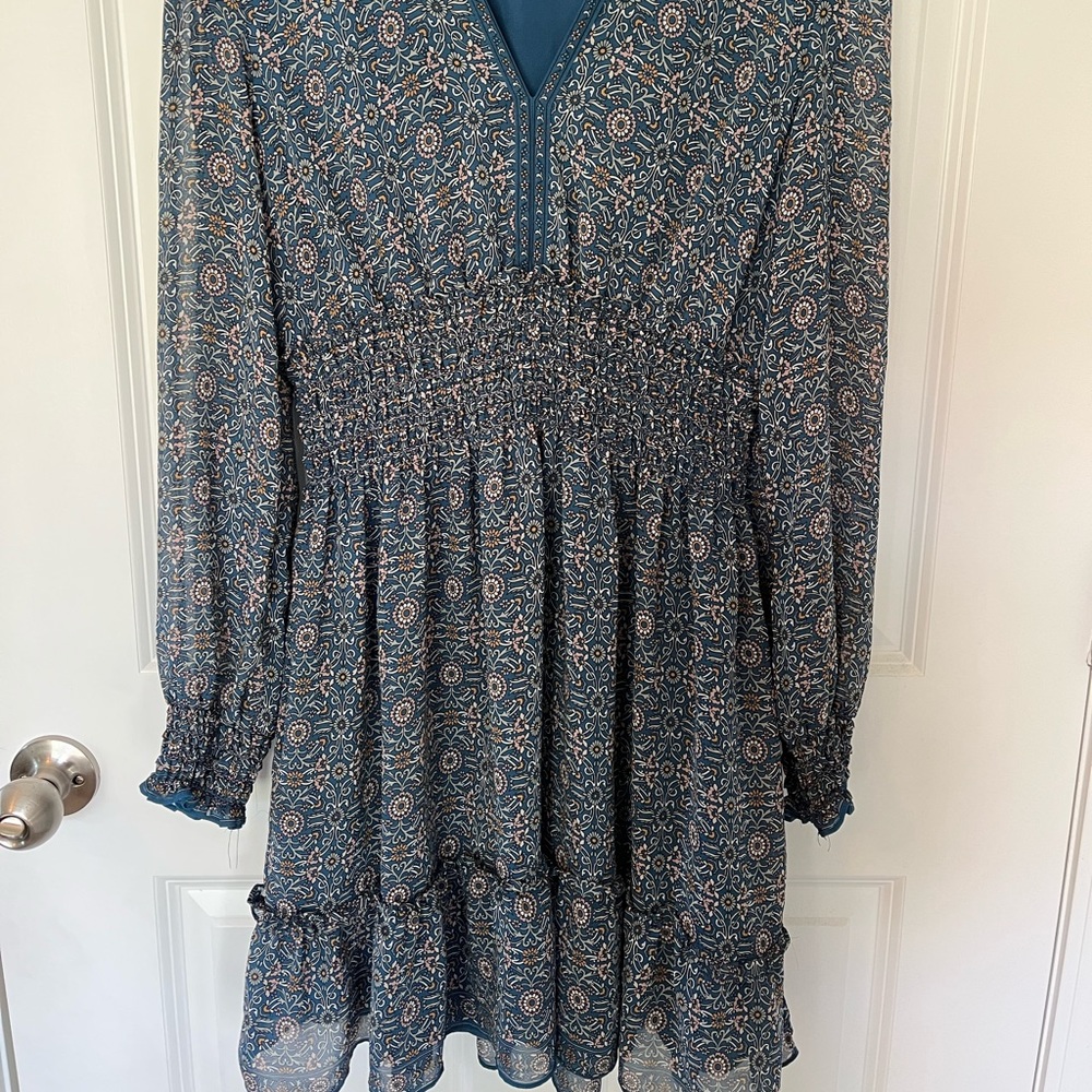 Max Studio long sleeve dress size L